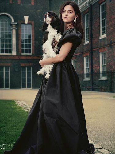 Ketika Mantan Cantik Pangeran Harry Lakukan Pemotren di Istana Kensington