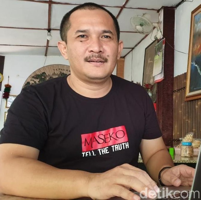 DPRD DIY Desak Aturan Berbaju Muslim di SDN Karangtengah III Dicabut DPRD DIY Desak Aturan Berbaju Muslim di SDN Karangtengah III Dicabut