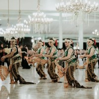 Acara diisi dengan berbagai tarian khas Mangkunegaran, dan panganan khas Solo dan gending yang memberikan background musik nan syahdu. Foto: Dok. Owlsome Project