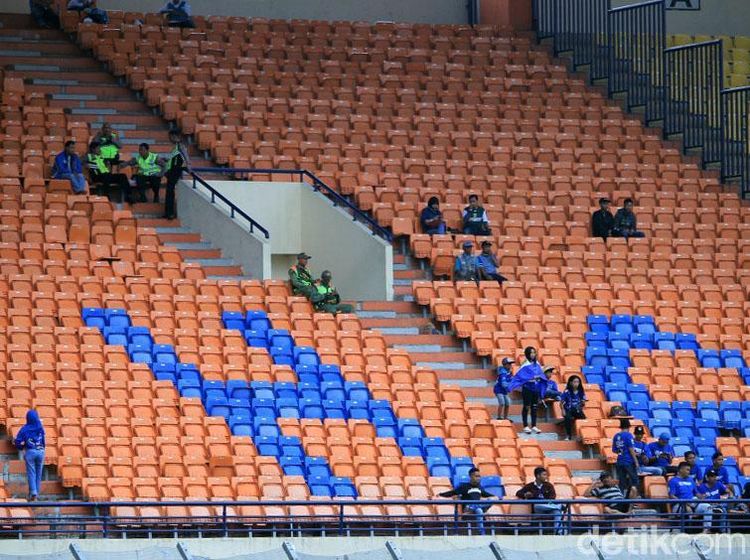 Laga Persib vs Perseru Sepi Penonton