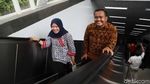 Senangnya Warga Jajal MRT Jakarta