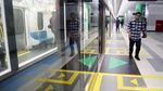 Senangnya Warga Jajal MRT Jakarta