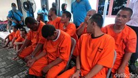 BNN juga mengamankan 13 orang tersangka dalam acara pemusnahan barang bukti narkotika tersebut.