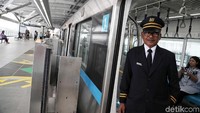 Di hari pertama uji coba ini belum terlalu banyak masyarakat yang mencoba.