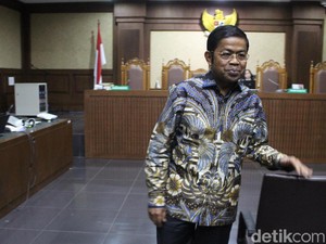Idrus Marham Dituntut 5 Tahun Penjara