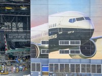 Trump Akhirnya Larang Boeing 737 MAX Mengudara