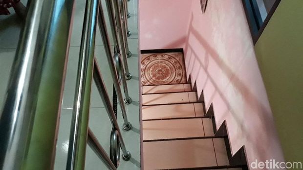 Mengunjungi Rumah Selebar 1 Meter Milik Warga di Solo