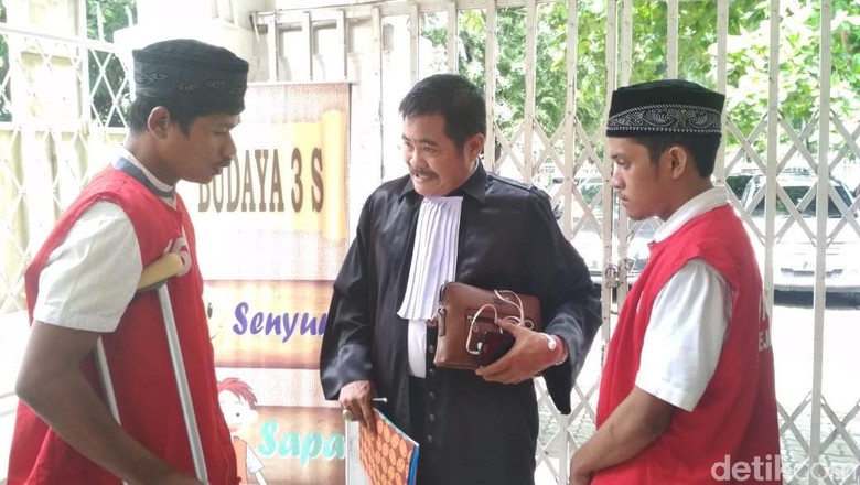Jaksa Tuntut Begal Potong Tangan di Makassar 17 Tahun Penjara Jaksa Tuntut Begal Potong Tangan di Makassar 17 Tahun Penjara