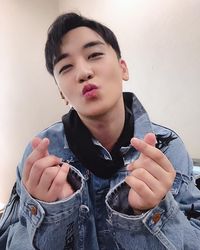 YG Entertainment Resmi Akhiri Kontrak, Karir Seungri Tamat?