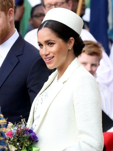 Dikabarkan Tak Akur dengan Meghan Markle, Ini Tanggapan Priyanka Chopra