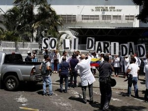 Uni Eropa Imbau Tak Ada Campur Tangan Militer di Krisis Venezuela