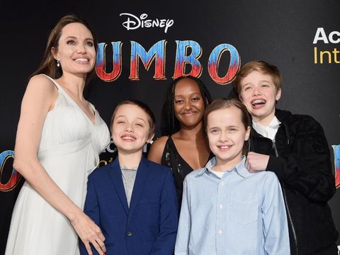 LOS ANGELES, CALIFORNIA - MARCH 11: Angelina Jolie, Knox Leon Jolie-Pitt, Zahara Marley Jolie-Pitt, Vivienne Marcheline Jolie-Pitt, and Shiloh Nouvel Jolie-Pitt attend the premiere of Disney's 