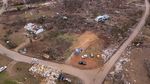 Penampakan Udara Dampak Kerusakan Tornado di AS