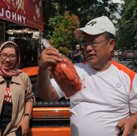 Lebih Mahal dari Mobil, Hotman Paris Dapat 'Honor' Pisang hingga Ikan Arsik