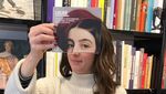Viral! Foto Keren dari Penjaga Toko Buku di Prancis
