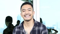 Ia menceritakan pengalamannya selama berada di dunia entertainment.