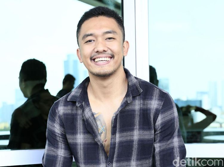 Jatuh Bangun Uus Masuki Dunia Artis