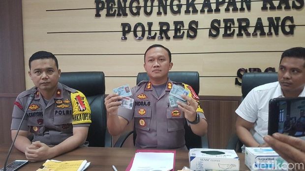 Polres Serang menangkap pemalsu SIM, KTP, hingga ijazah.