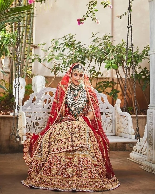 Setelah lulus SMA, Shloka melanjutkan pendidikan di dunia universitas. Shloka merupakan lulusan jurusan Antropologi Universitas Princeton. Dia juga meraih gelar master dari jurusan hukum di London School of Economics and Political Science. Foto: Instagram