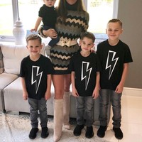 Hal tersebut membuatku berpikir, mengapa aku melakukan ini ke diriku. Aku punya anak. Bayangkan jika aku tewas dan aku tidak pernah bisa bertemu dengan mereka lagi, ucap Danielle sedih menceritakan masa lalunya.  Foto: dok. Instagram (@missdlloyd)