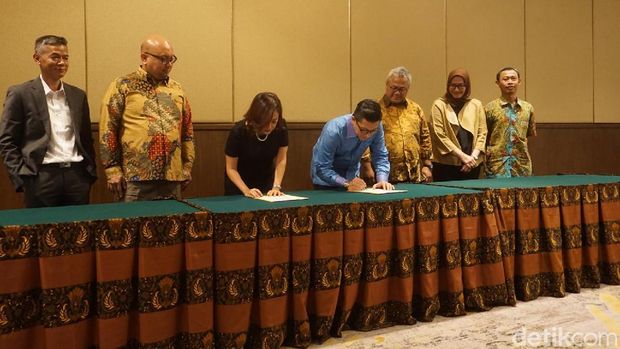 Jaga Independensi, KPU-Panelis-Moderator Debat Cawapres Teken Pakta Integritas