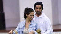 Marsha dan Reza harus menghafal puisi-puisi dan juga dialog yang baku. Pool/Noel/detikFoto.