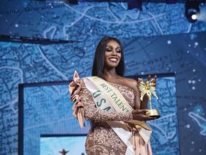 Pertama Kali Transgender Kulit Hitam Menang Miss International Queen 2019