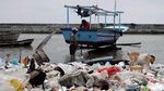 Potret Sampah Plastik Kepung Pulau Terluar Jakarta Potret Sampah Plastik Kepung Pulau Terluar Jakarta