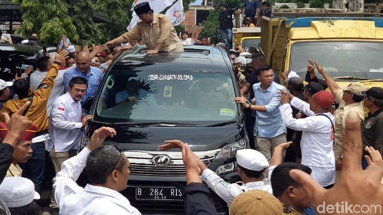 Ketua Ormas GARIS Akui Pinjamkan Mobil untuk Prabowo, Tepis Isu Terkait ISIS Ketua Ormas GARIS Akui Pinjamkan Mobil untuk Prabowo, Tepis Isu Terkait ISIS