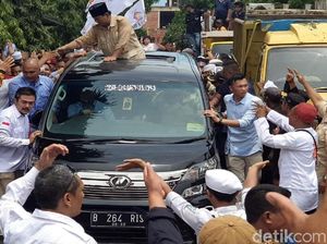 TKN Ragukan Video Salaman Prabowo, BPN Singgung Strategi Kampanye Bocor