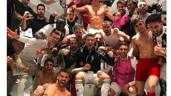 Gianluigi Buffon turut senang dengan kemenangan Juventus. Apakah dia menyesal telah pergi? Foto: istimewa