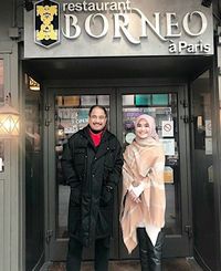 Di Restoran Borneo Paris Ini Bisa Makan Ayam Penyet dan 