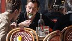 Kerennya Gaya Jude Law Yon-Rogg di Captain Marvel yang Hobi Ngopi