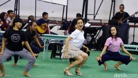 Pencinta teater pastinya bakal menunggu aksi dari Atiqah Hasiholan yang menjadi perempuan malam.  Foto: Noel/detikFoto