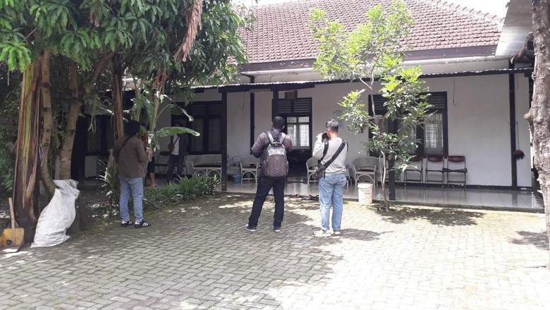 Kata Tetangga tentang Pria Pembawa Bahan Peledak di Mako Brimob Yogya Kata Tetangga tentang Pria Pembawa Bahan Peledak di Mako Brimob Yogya