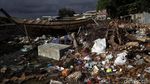 Potret Sampah Plastik Kepung Pulau Terluar Jakarta