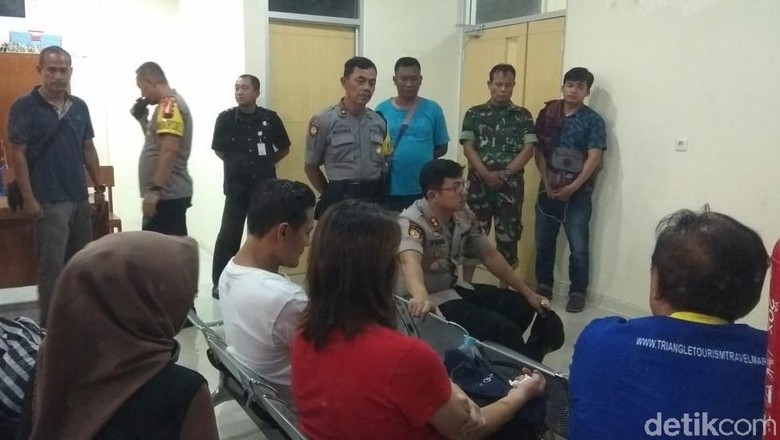 Empat Wisatawan Tubing di Magelang Tewas Terseret Arus Banjir Empat Wisatawan Tubing di Magelang Tewas Terseret Arus Banjir