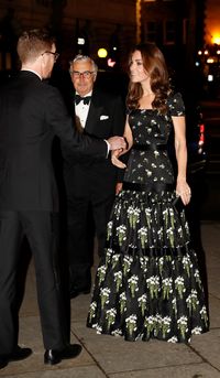 Kreatif! Kate Middleton Rombak Baju Lama dari 2017 Jadi Terlihat Baru