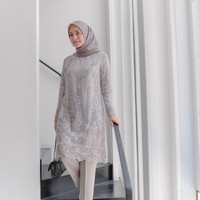 7 Inspirasi Baju Kondangan Simpel yang Elegan dan Stylish
