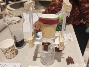 Kopi di Mobil Tumpah Melulu? Kreasi Siswa SMA di Jakbar Ini Boleh Dicoba