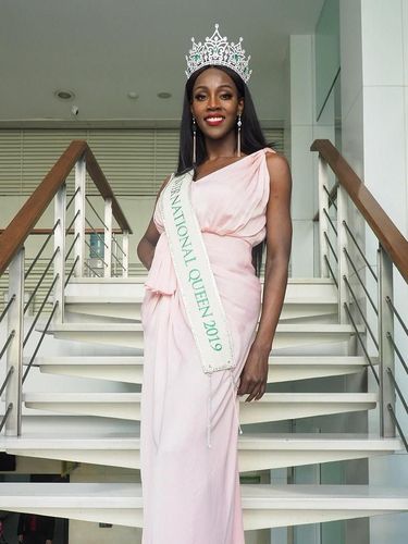 Jazell Barbie Royale