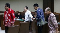 Empat anggota DPRD Kalimantan Tengah menjalani sidang perdana kasus suap pencemaran limbah di Pengadilan Tipikor, Jakarta, Rabu (13/3/2019).