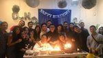 Pose Keren Giorgino Abraham Saat Nikmati Es Cincau dan Lemon