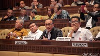Rapat digelar di gedung DPR, Senayan, Jakarta, Rabu (13/3/2019).