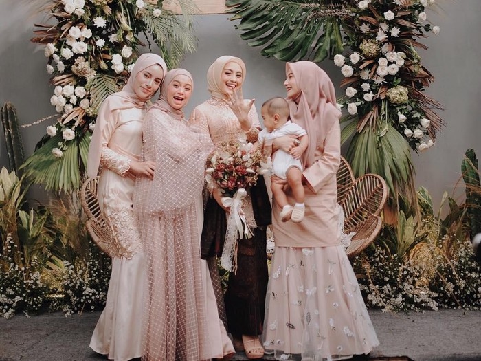 Model Baju Bridesmaid Hijab 2019 Free Photo and Wallpaper