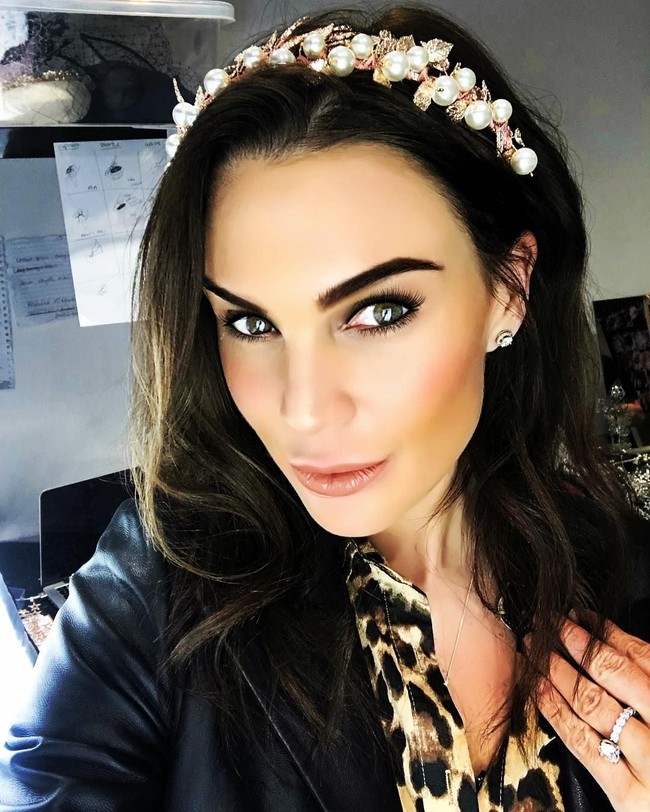 Wanita 35 tahun itu mengaku bahwa kejadian tersebut membuatnya menyesal dengan keputusannya. Ia berpikir, bagaimana jika nyawanya melayang dan membuat anak-anaknya jadi kehilangan ibunya.  Foto: dok. Instagram (@missdlloyd)