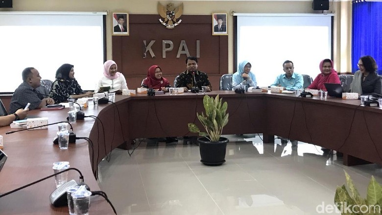 KPAI Bertemu TKN dan BPN, Bedah Visi Misi Capres soal Perlindungan Anak KPAI Bertemu TKN dan BPN, Bedah Visi Misi Capres soal Perlindungan Anak