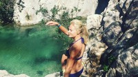 Las Fuentes del Algar, salah satu air terjun cantik di Spanyol yang pernah didatanginya (Instagram/dariaklishina)