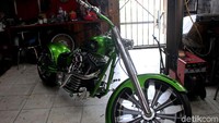 Salah satu karya terbaru bengkel ini adalah Chopper hijau yang diberi nama Go Green