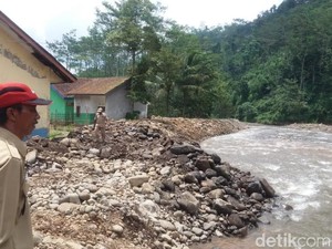 11 Rumah Rawan Bencana di Probolinggo Urung Direlokasi, Mengapa?